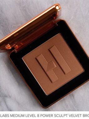 Haus Labs Power Sculpt Velvet Bronzer - medium level 8